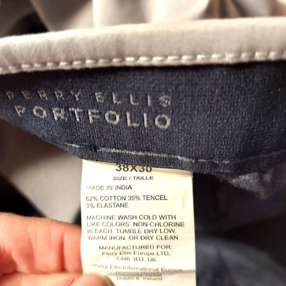 Perry Ellis Men's Essentials Slim Fit Gray Dress Pants - Picture 5 of 7